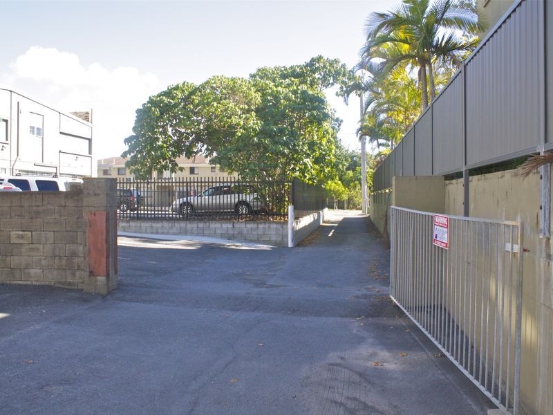 1/2247 Gold Coast hwy, Mermaid Beach QLD 4218