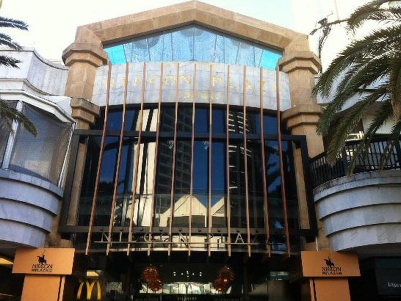 230 Albert Avenue, Broadbeach QLD 4218