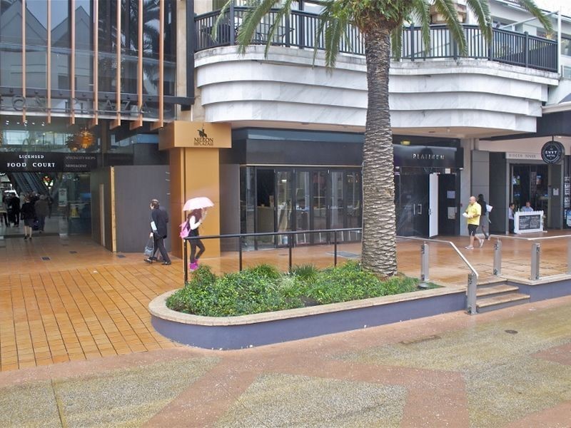 230 Albert Avenue, Broadbeach QLD 4218