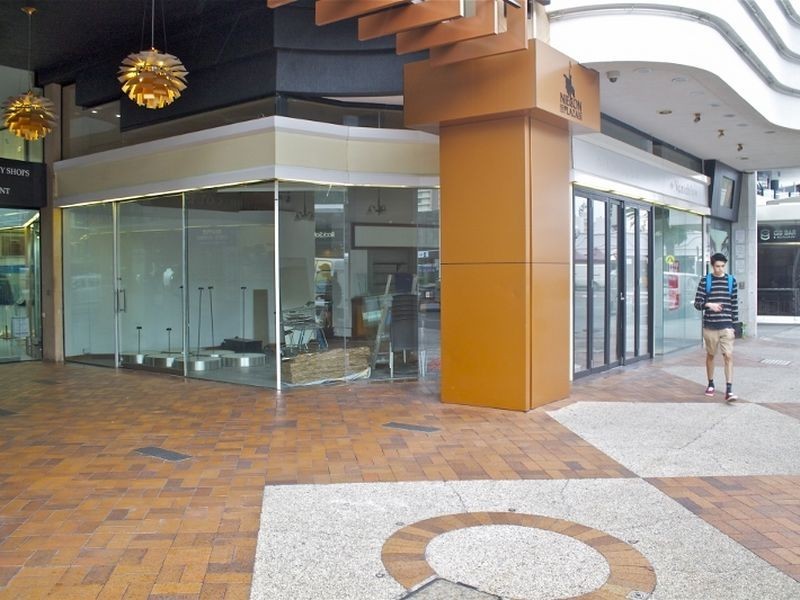 230 Albert Avenue, Broadbeach QLD 4218