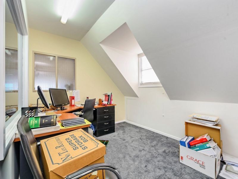 92 Ashmore Road, Bundall QLD 4217