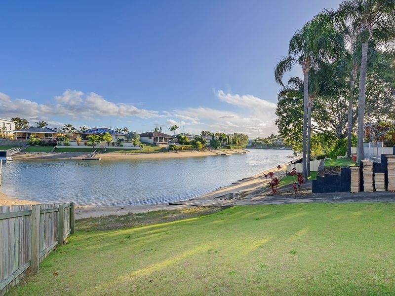 92 Ashmore Road, Bundall QLD 4217