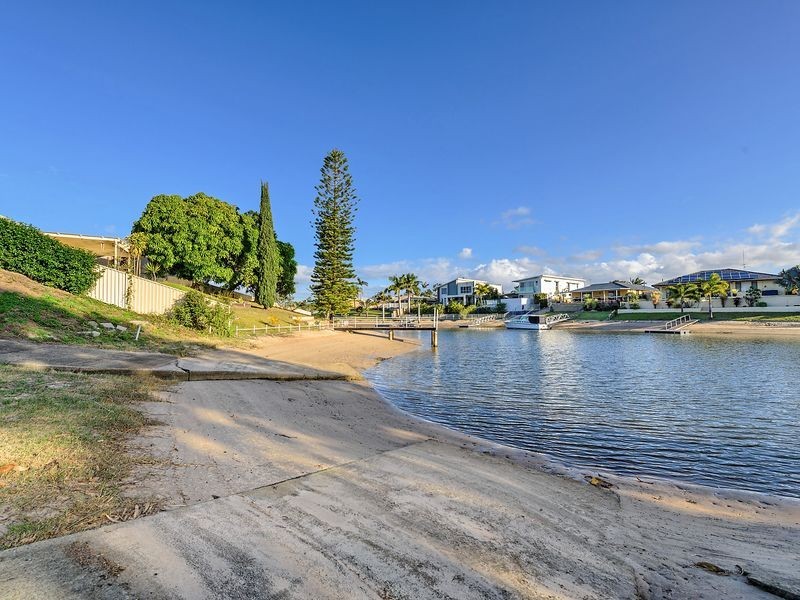 92 Ashmore Road, Bundall QLD 4217