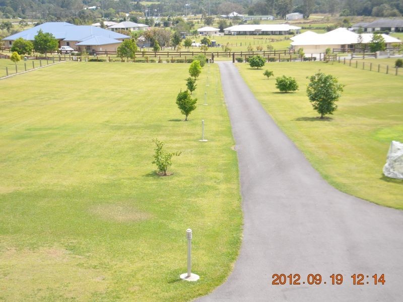 18 Ascot Crescent, Samford Valley QLD 4520