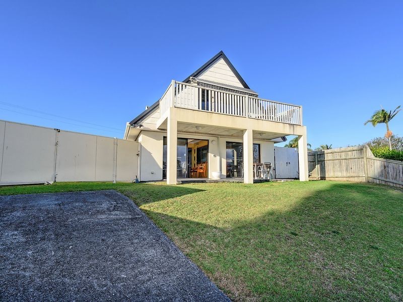 92 Ashmore Road, Bundall QLD 4217