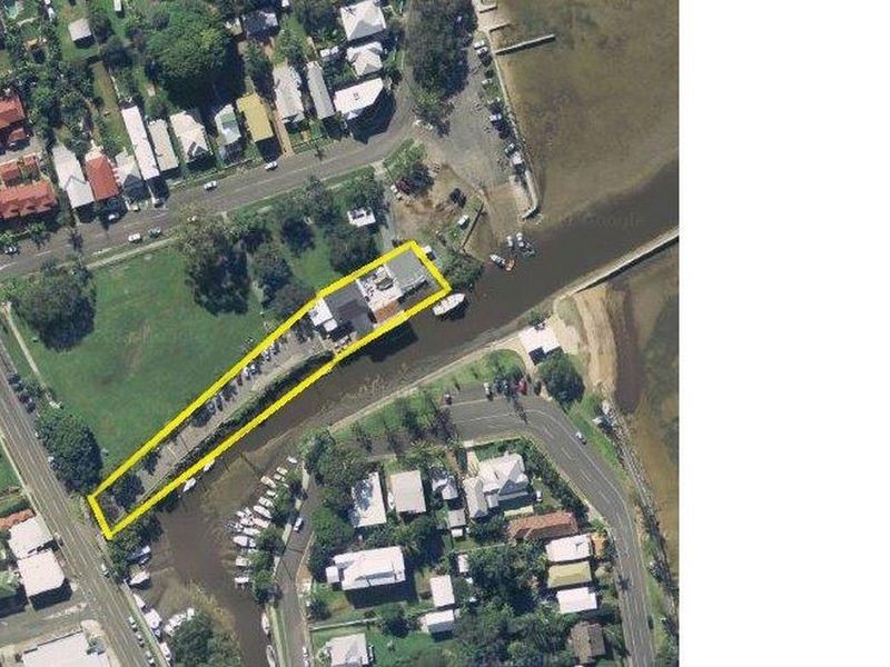 18 Fox Street, Wynnum QLD 4178