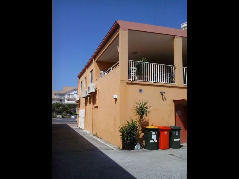 3/1920 Gold Coast Highway, Miami QLD 4220