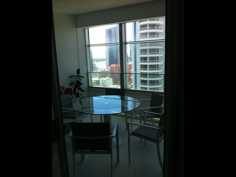 9 Hamilton Av, Surfers Paradise QLD 4217