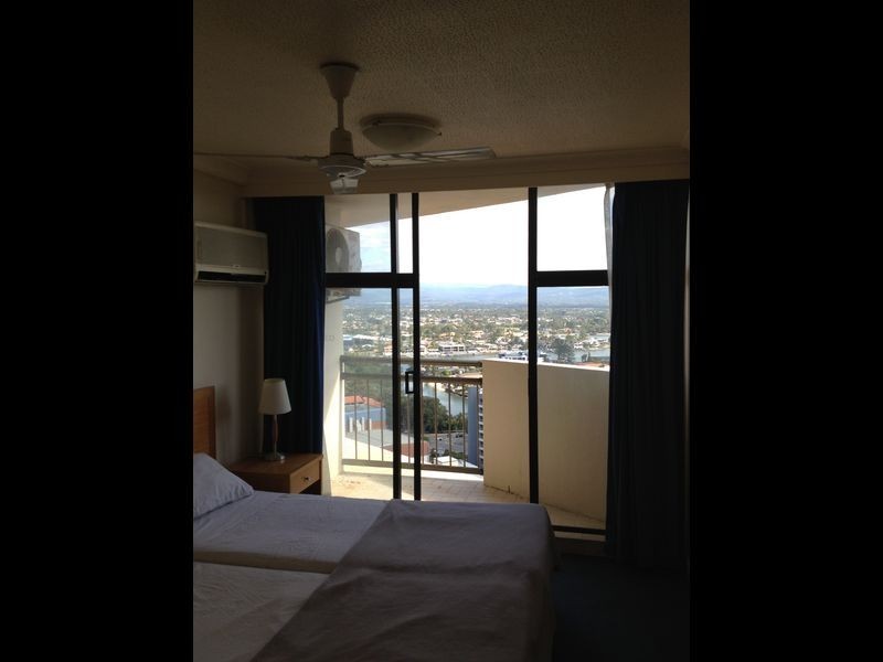 18 Hanlan Street, Surfers Paradise QLD 4217