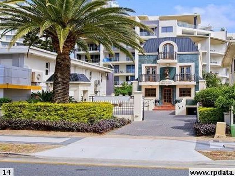 82 Ferny Avenue, Surfers Paradise QLD 4217