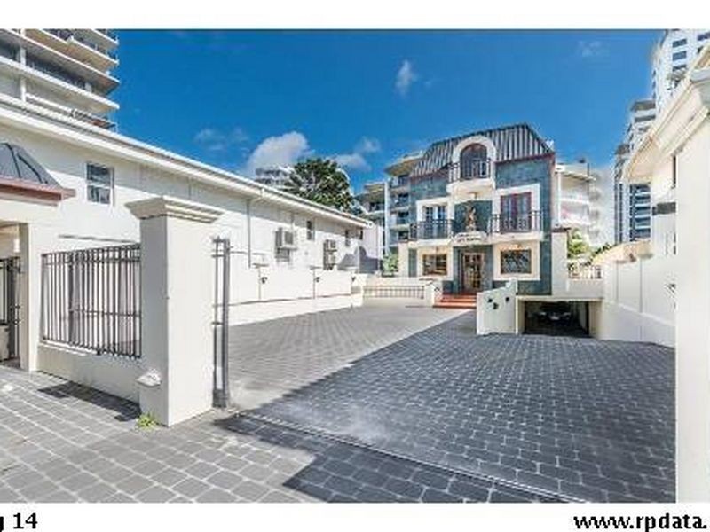 82 Ferny Avenue, Surfers Paradise QLD 4217