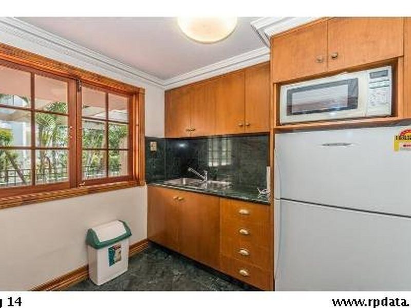 82 Ferny Avenue, Surfers Paradise QLD 4217