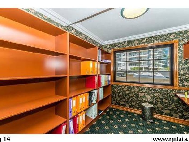 82 Ferny Avenue, Surfers Paradise QLD 4217