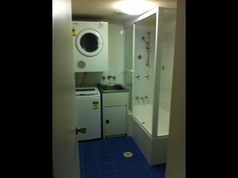 42 Beach Parade, Surfers Paradise QLD 4217