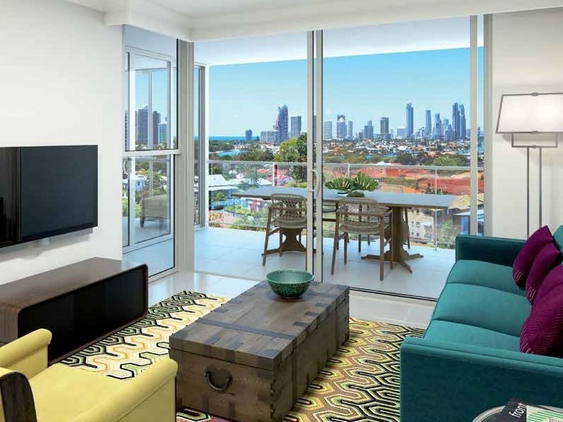 8 Waverley Street, Southport QLD 4215