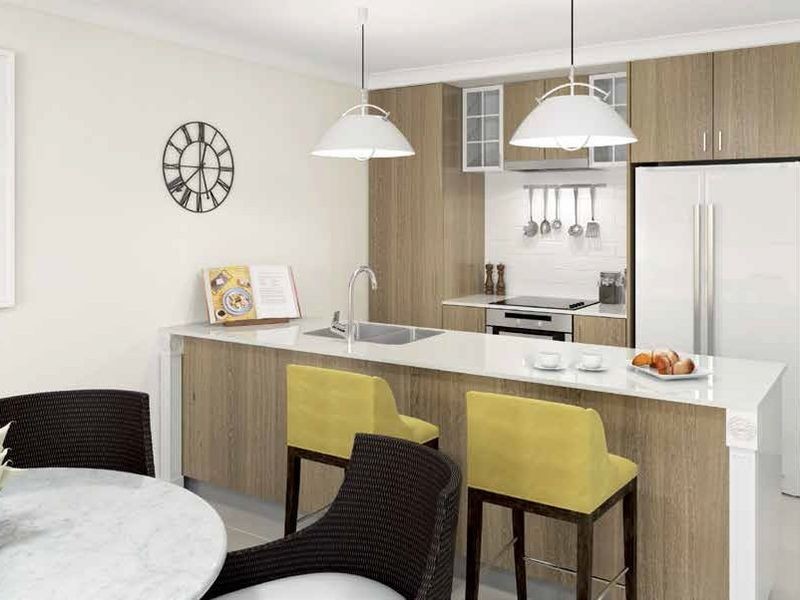 8 Waverley Street, Southport QLD 4215