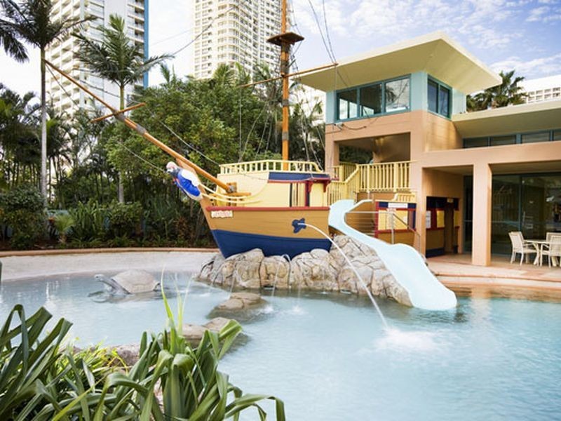 205/5-9 Palm Avenue, Surfers Paradise QLD 4217