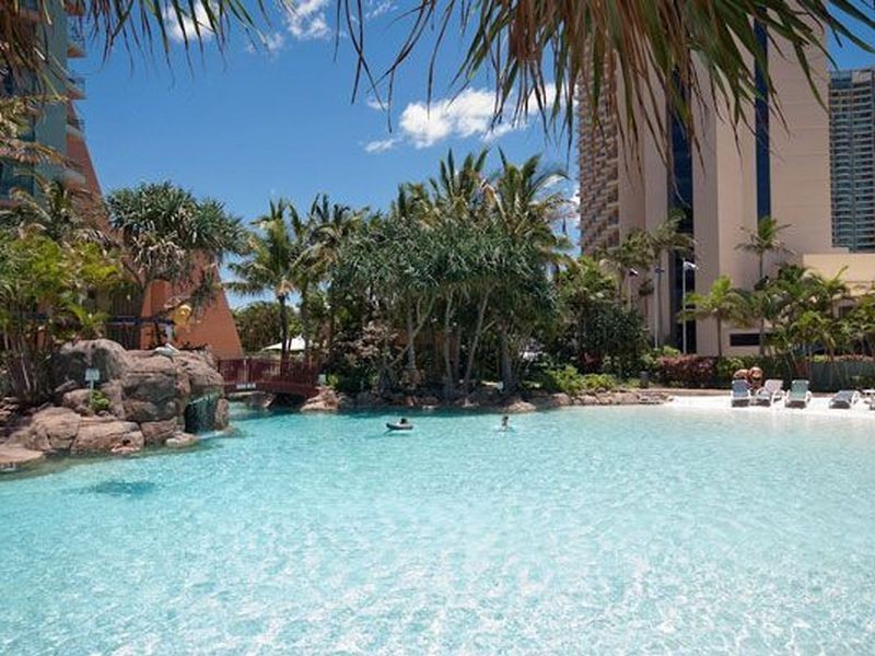 205/5-9 Palm Avenue, Surfers Paradise QLD 4217