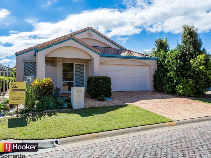 8 Coral Tree Court, Robina QLD 4226