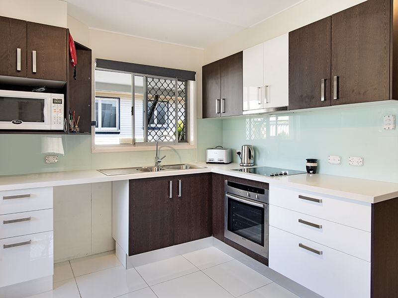 16 Medika Street, Runaway Bay QLD 4216