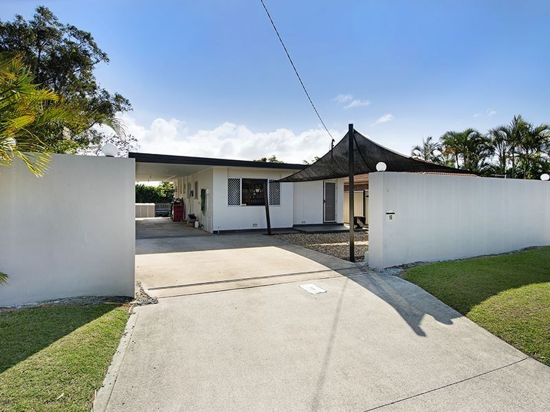 16 Medika Street, Runaway Bay QLD 4216