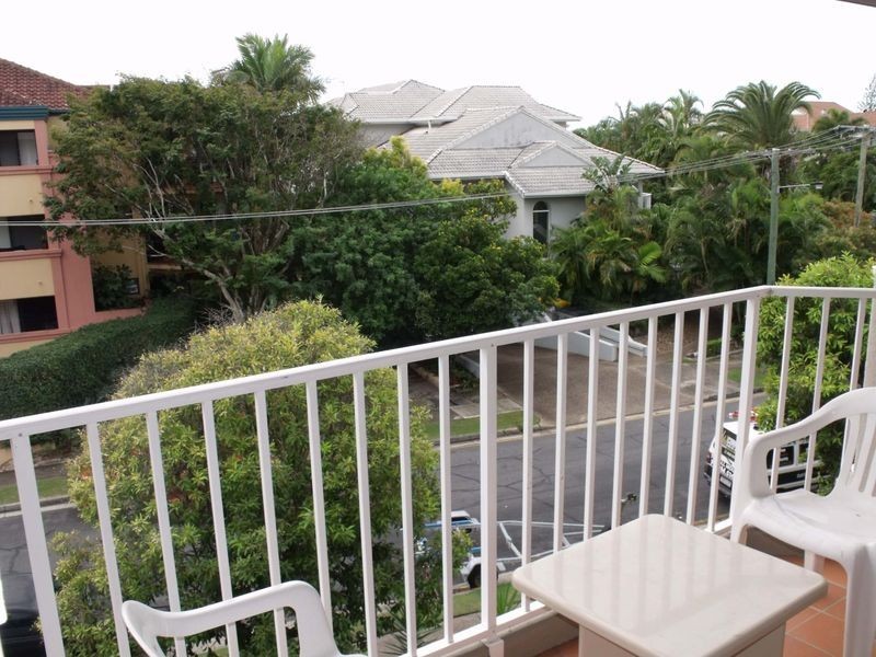 37 Bayview Street, Runaway Bay QLD 4216