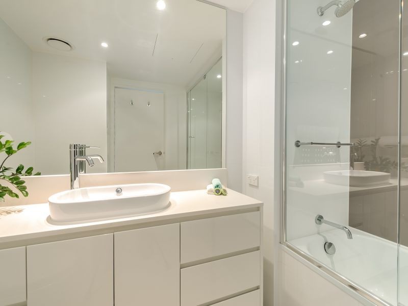 Unit 10806/3113 Surfers Paradise Boulevard, Surfers Paradise QLD 4217