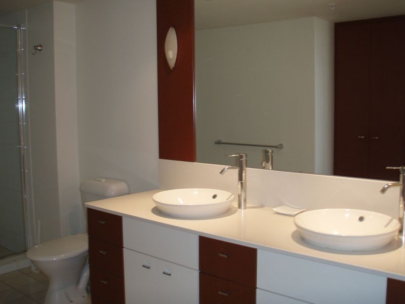 23 Ferny Avenue, Surfers Paradise QLD 4217