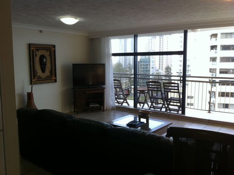 11/4 Old Burleigh Road, Surfers Paradise QLD 4217