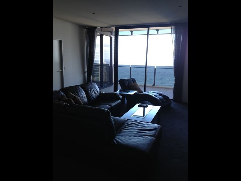 9 Ferny Avenue, Surfers Paradise QLD 4217