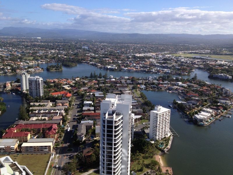 9 Ferny Avenue, Surfers Paradise QLD 4217