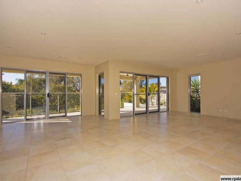 145 Palm Meadows Drive, Carrara QLD 4211