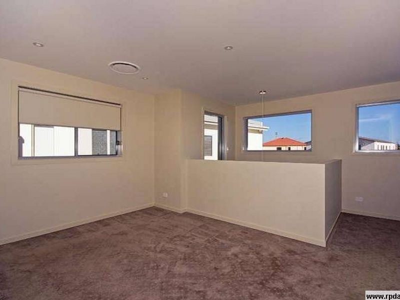 145 Palm Meadows Drive, Carrara QLD 4211