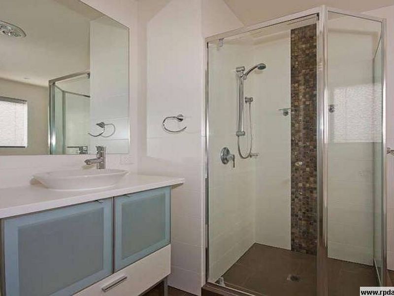 145 Palm Meadows Drive, Carrara QLD 4211