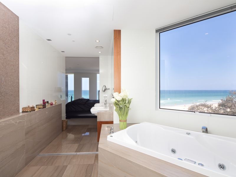 1 Enderley Avenue, Surfers Paradise QLD 4217