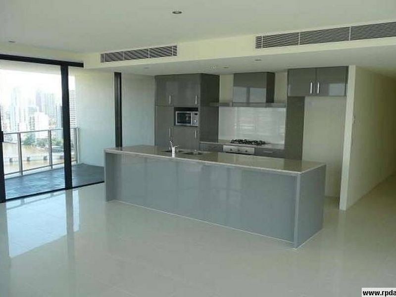4 Wahroonga Place, Surfers Paradise QLD 4217