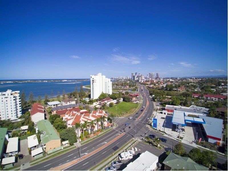 1 Inspire Broadwater, Labrador QLD 4215