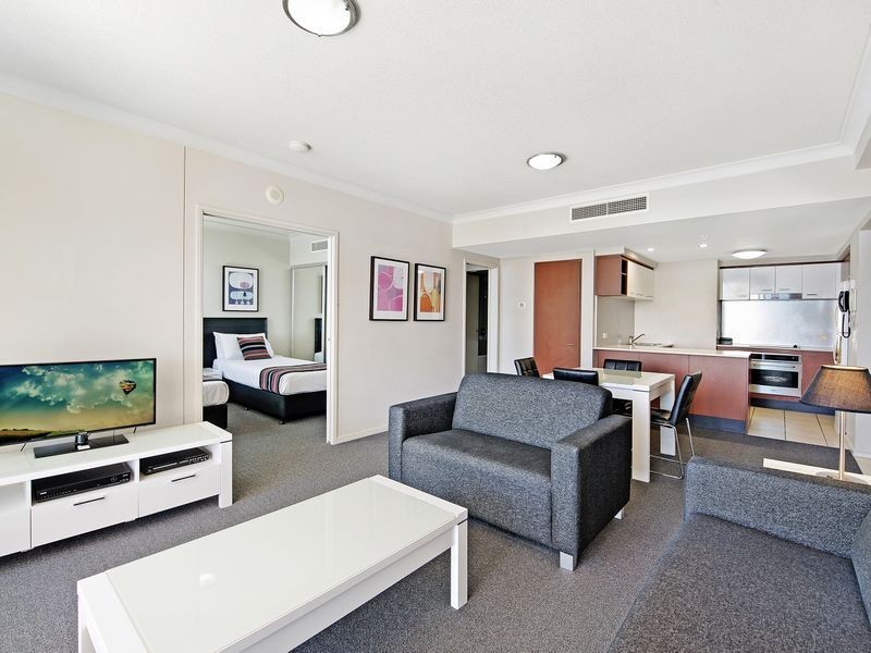 3324/23 Ferny Ave, Surfers Paradise QLD 4217