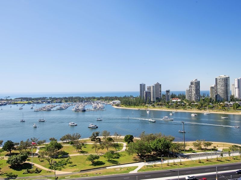 1504/2 Como crescent, Southport QLD 4215