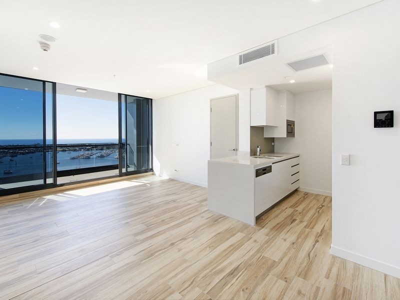 1504/2 Como crescent, Southport QLD 4215