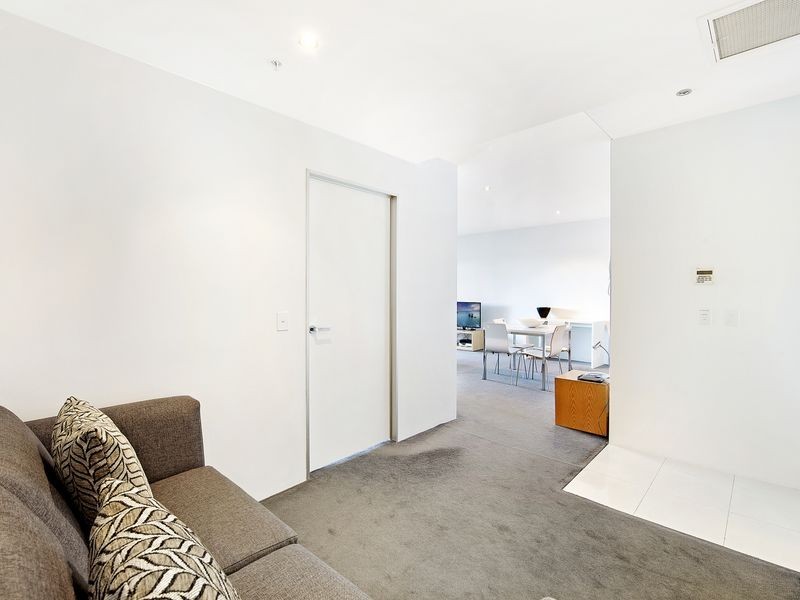 2082/9 Ferny Ave, Surfers Paradise QLD 4217