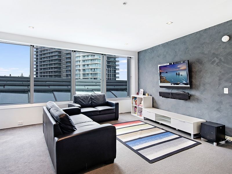 9 Hamilton Avenue, Surfers Paradise QLD 4217