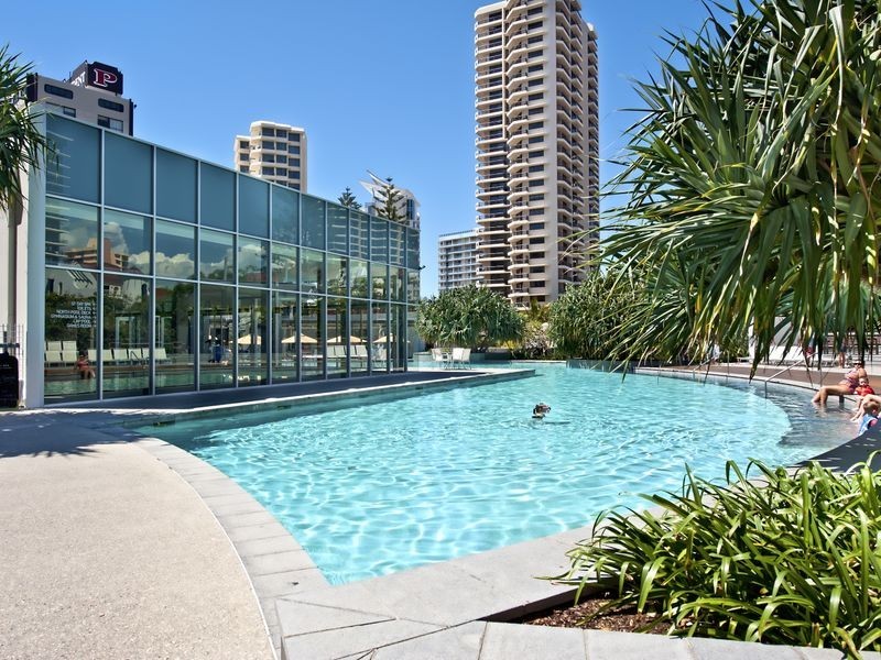 9 Hamilton Avenue, Surfers Paradise QLD 4217