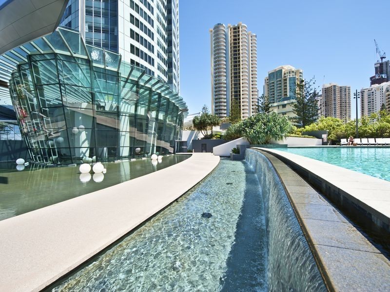 9 Hamilton Avenue, Surfers Paradise QLD 4217