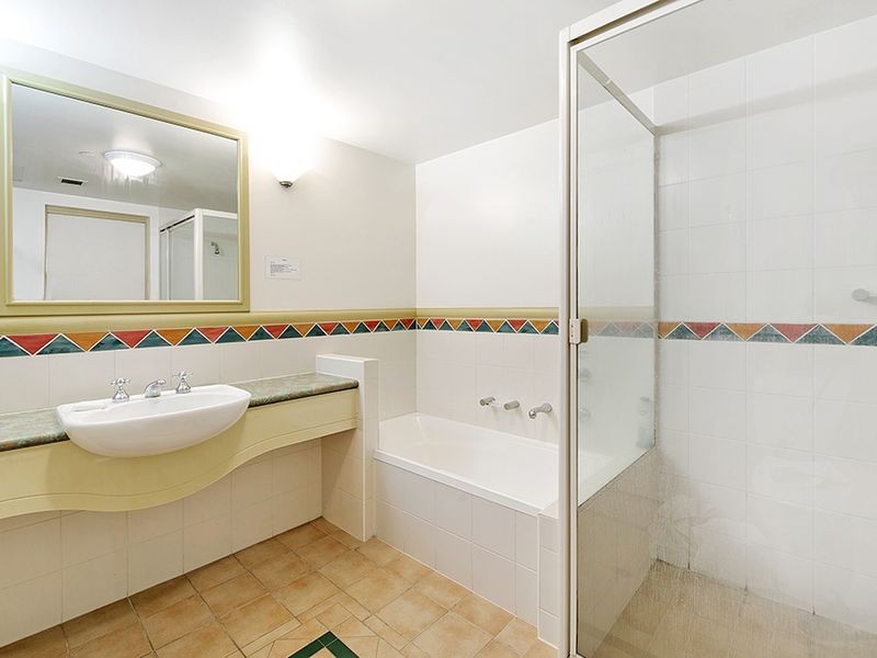 407- 5 Palm Ave, Surfers Paradise QLD 4217