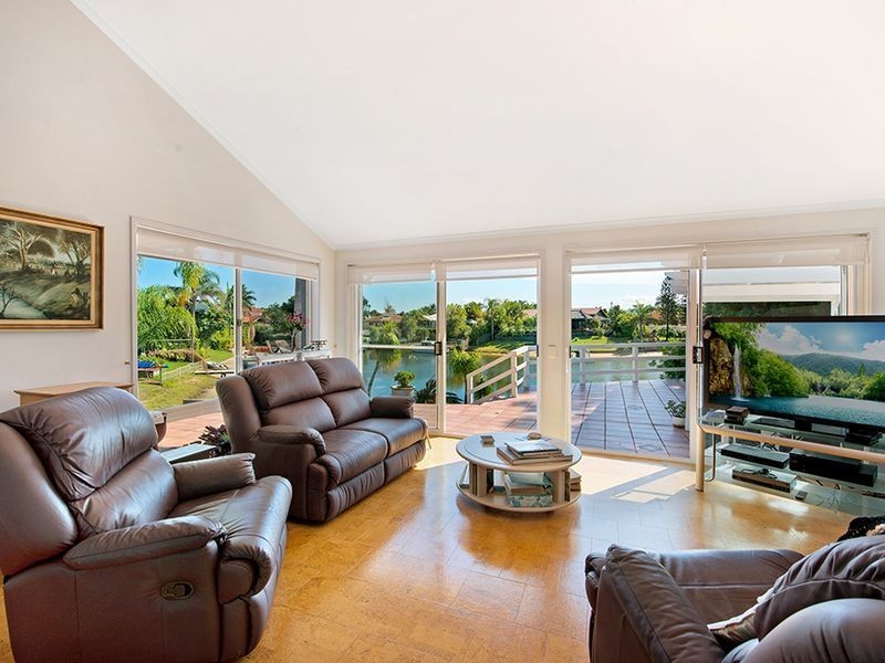 4 IBIS COURT, Sorrento QLD 4217