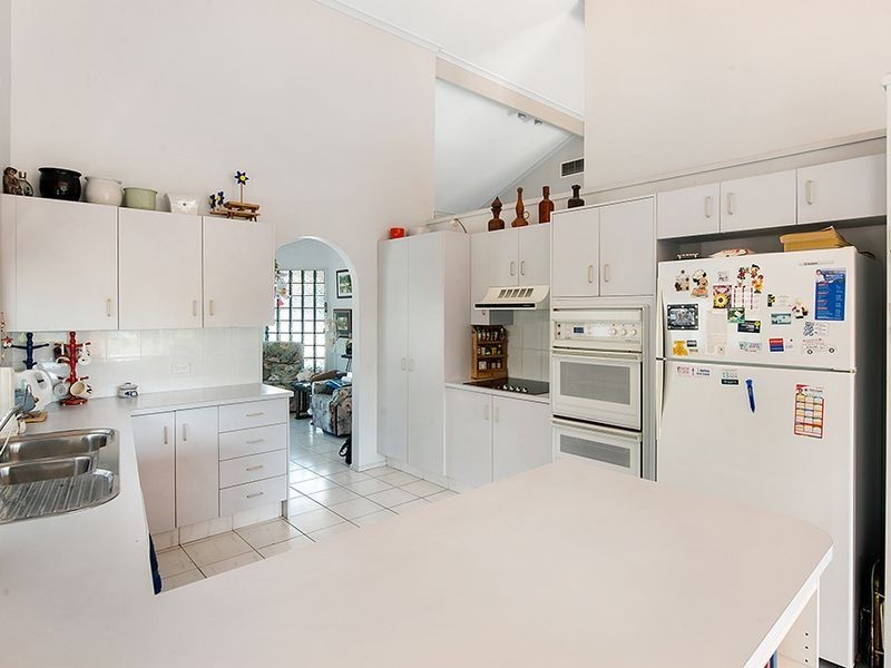 4 IBIS COURT, Sorrento QLD 4217