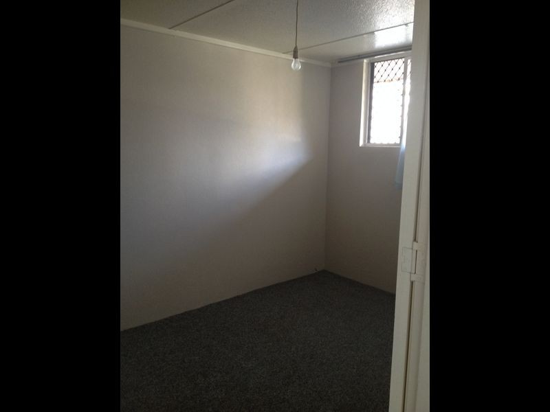 8 Elizabeth Avenue, Broadbeach QLD 4218