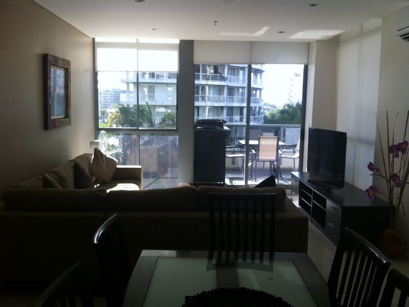 18 Cypress Av, Surfers Paradise QLD 4217