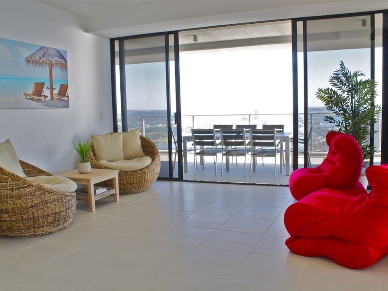 9 Ferny Avenue Circle on Cavill, Surfers Paradise QLD 4217